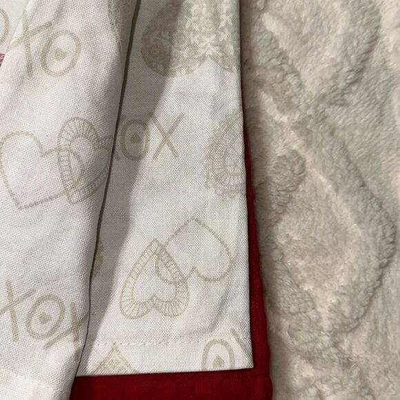 Letters of LOVE White Red XOXO Embroidered Cotton Blend Kitchen Towels set of 3 - Picture 4 of 11